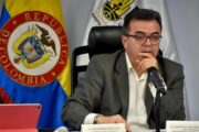 Sanción con destitución e inhabilidad general de 18 años a Olmedo López y de 20 Sneyder Pinilla