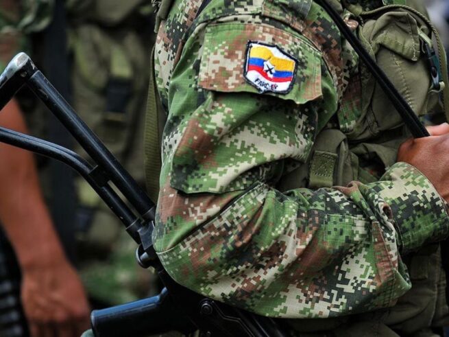 La JEP imputa crímenes de guerra a doce exmiembros de las Farc