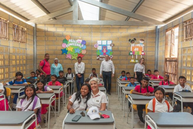 Cerrejón y la Fundación Pies Descalzos fortalecen la educación en La Guajira
