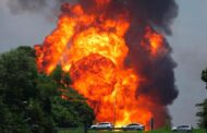 Enorme incendio en tubería de gas en Malasia deja 145 heridos