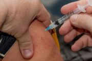 Minsalud reitera llamado a la población para que acuda a vacunarse contra la fiebre amarilla
