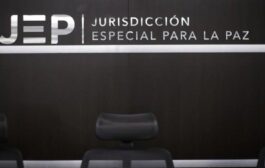 La JEP imputa crímenes de guerra y de lesa humanidad a antiguos mandos del Bloque Magdalena Medio de las exFarc