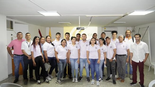 El ICA fortalece el conocimiento técnico de aprendices del Sena en análisis de semillas