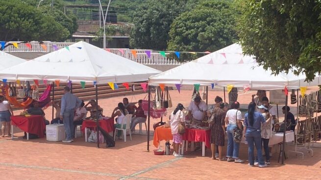 Con la feria ‘Mujeres tejiendo paz’, cerró la Escuela de Formación Política en el Cesar