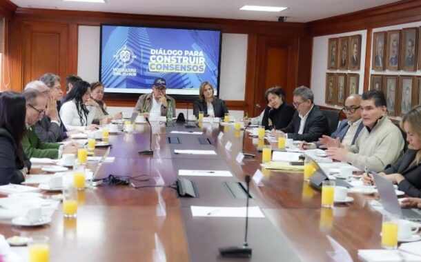 Instalada Mesa Técnica Permanente para hacer seguimiento a modelo de salud del magisterio
