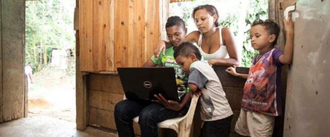 Internet fijo para 22.741 familias de bajos recursos en 10 departamentos del país, entre ellos Cesar