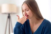 Por qué tienes sabor metálico en la boca: causas y cómo actuar