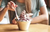 ¿Se puede comer helado estando a dieta? La respuesta de una nutricionista y los trucos para disfrutarlo sin engordar