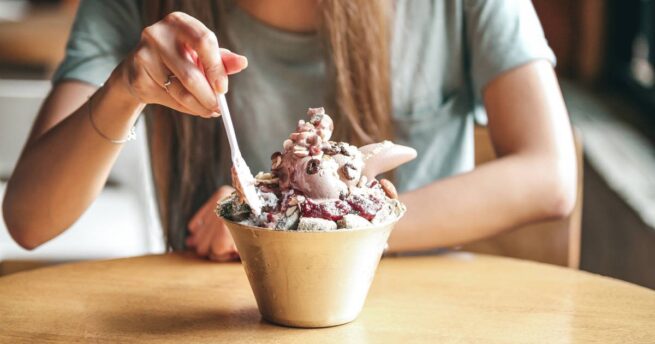 ¿Se puede comer helado estando a dieta? La respuesta de una nutricionista y los trucos para disfrutarlo sin engordar