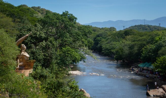 Corpocesar avanza en la ejecución de obras hidráulicas para mitigar riesgos de inundación en la cuenca del río Guatapurí