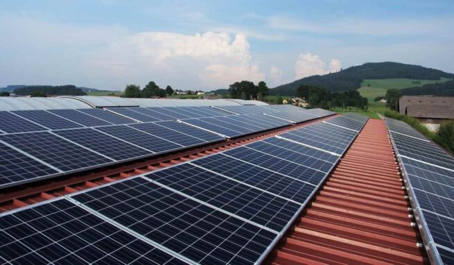 MinAmbiente anuncia decreto para licenciamiento de energía solar con diseño optimizado