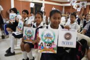 Estudiantes y docentes del colegio Comfacesar donan 250 libros a la IE “Consuelo Araújo Noguera”