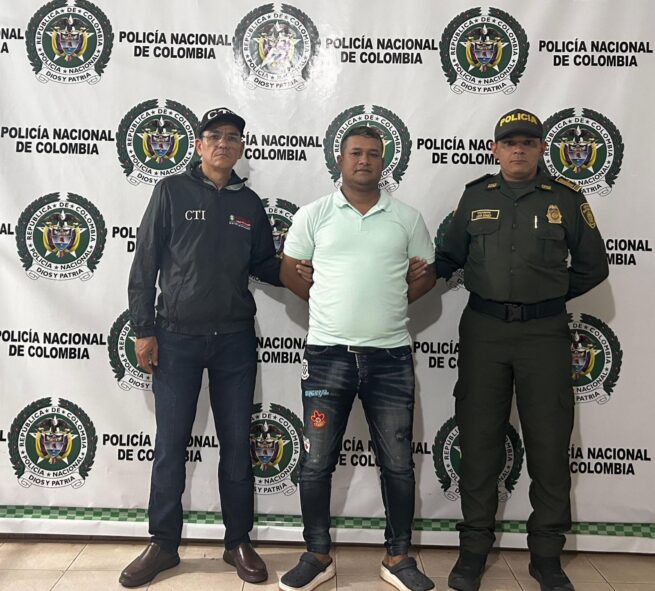 Hombre requerido por homicidio y porte ilegal de armas de fuego, capturado en Valledupar