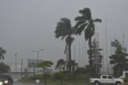 Onda tropical (AL98) con probabilidad de formación ciclónica en Caribe