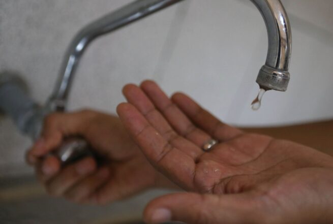 El calvario de habitantes de Rafael Escalona por baja presión del agua