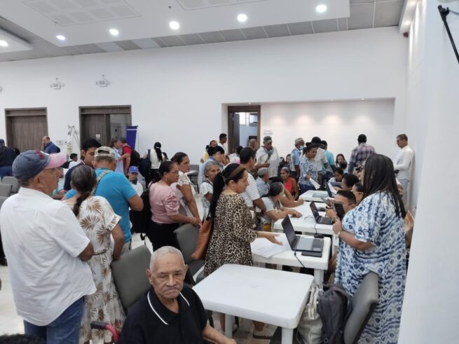 En Valledupar, 250 personas hicieron parte de una jornada masiva de atención a víctimas restituidas