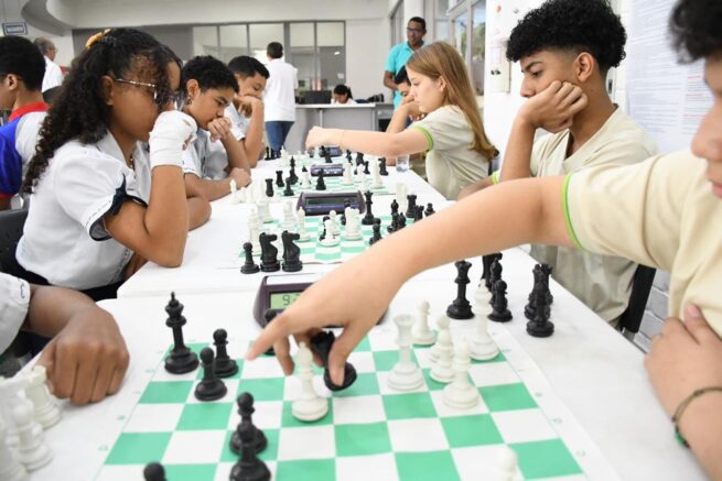 Más de 120 estudiantes participaron en el VIII Torneo Intercolegiado de Ajedrez organizado por Colcomfacesar
