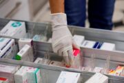 ‘No hay desabastecimiento de medicamentos’, dice MinSalud