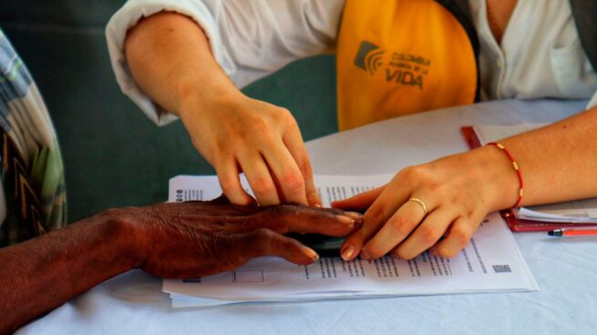 Entregan $ 5.400 millones en indemnizaciones a víctimas en La Guajira