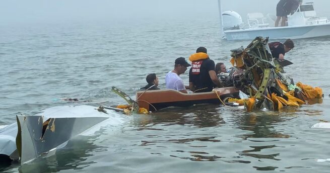 Al menos 5 muertos después de que avión de la Marina de México en misión médica cayera en Texas