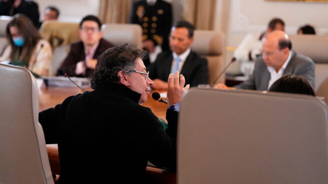 Presidente Petro ordena compra inmediata de sistemas antidrones para proteger unidades militares