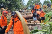 Inundaciones repentinas en Indonesia dejan al menos 16 muertos y arrasan viviendas