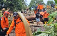 Inundaciones repentinas en Indonesia dejan al menos 16 muertos y arrasan viviendas