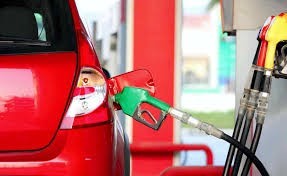 MinHacienda confirma que reducción del precio de la gasolina será de $ 500