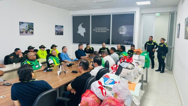 Policía Cívica de Mayores lidera cruzada humanitaria en favor de damnificados