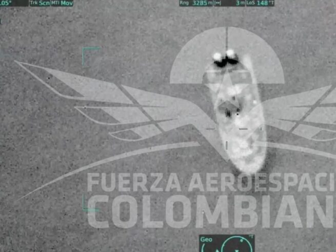 Incautan cerca de media tonelada de cocaína en una lancha rápida en aguas de La Guajira