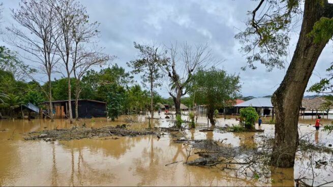 Petro pidió investigar pérdida de agua para generación de energía y afectación por inundaciones en el Caribe