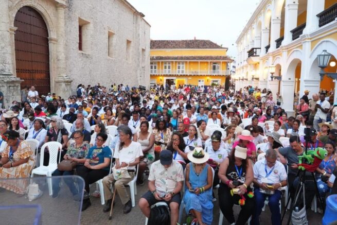 Lanzan Red de Tiendas Solidarias para fortalecer la economía popular