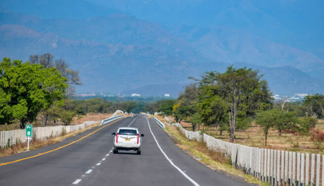 Ordenan implementar alumbrado público en la via Valledupar - La Paz