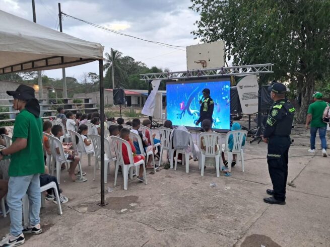 Cine al Barrio llegó a becerril, Cesar