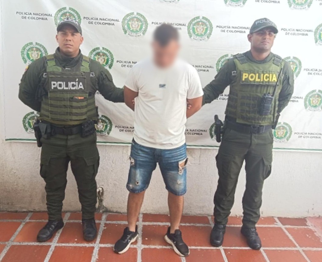 Capturado en La Gloria con orden judicial por hurto y uso de menores en delitos